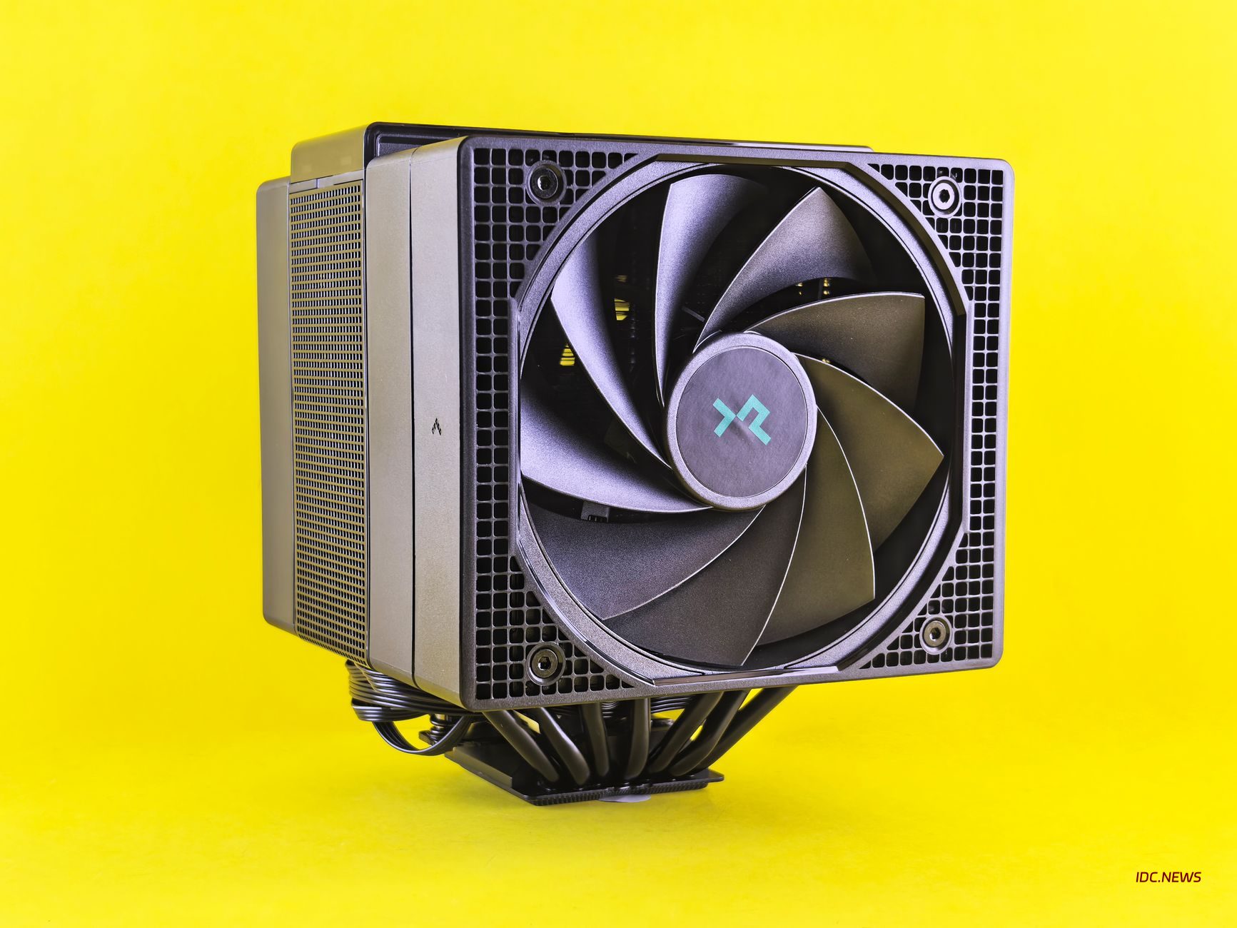 高通 Dragonfly 入局与中科海光 C86 迭代：中国智算中心 CPU 选型多元化路径